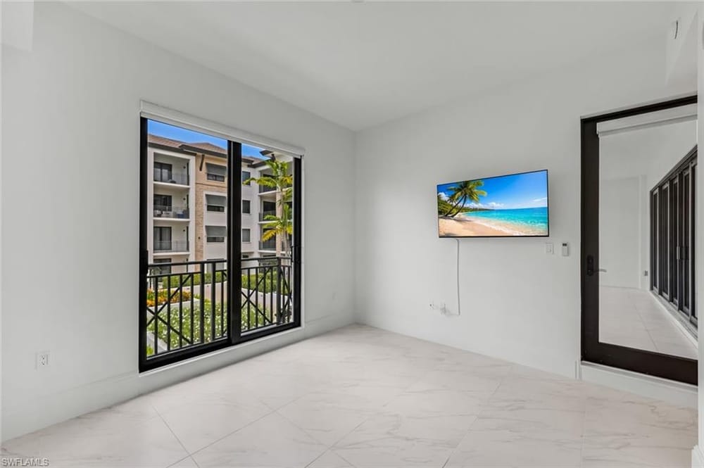 1135 3rd Ave. S 318 – #226025236 - Naples Square