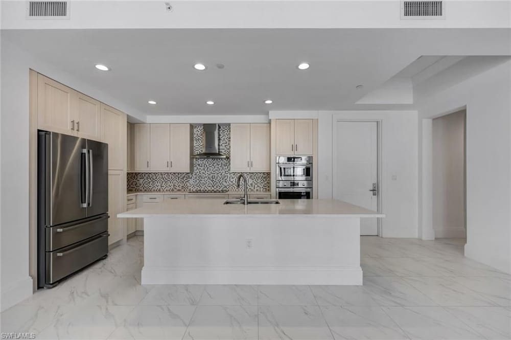 1135 3rd Ave. S 318 – #226025236 - Naples Square