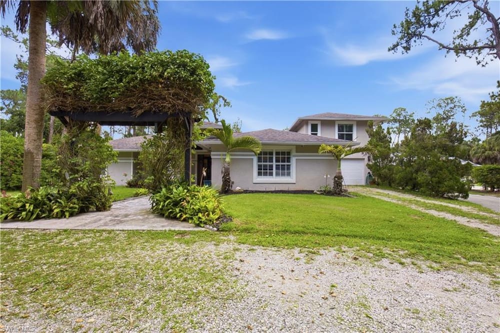 150 Logan Blvd. N – #226025339 - Logan Woods