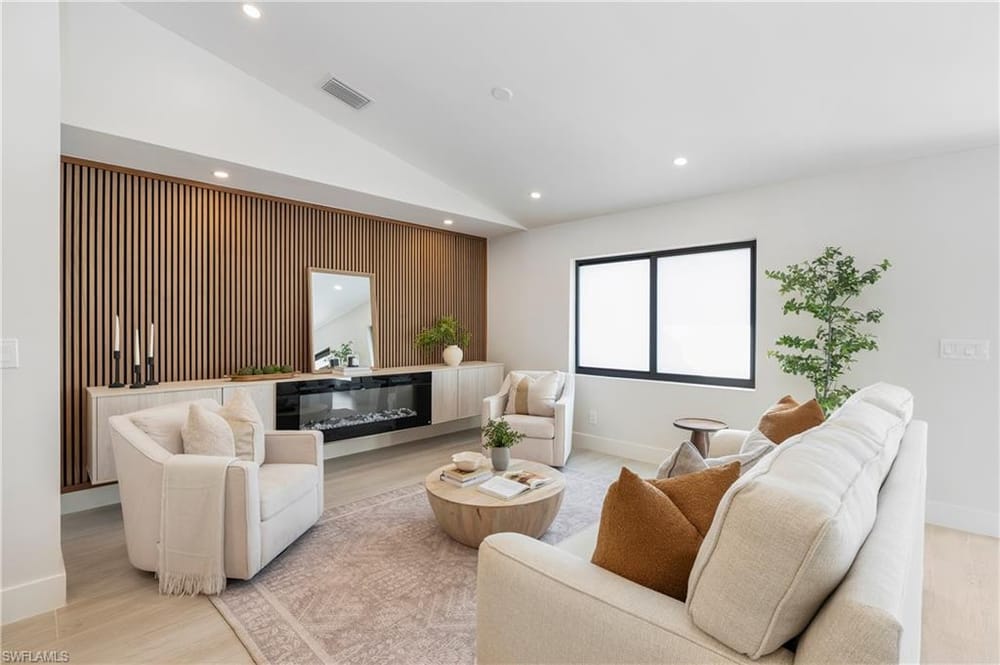 5105 Berkeley Dr. – #226025342 - Queens Park