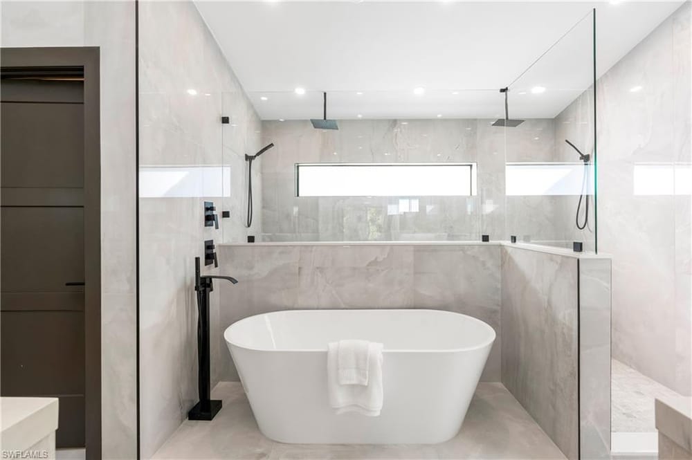 5105 Berkeley Dr. – #226025342 - Queens Park
