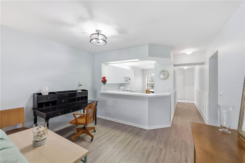 7577 Silver Trumpet Ln. 103 – #226025517 - Pipers Grove