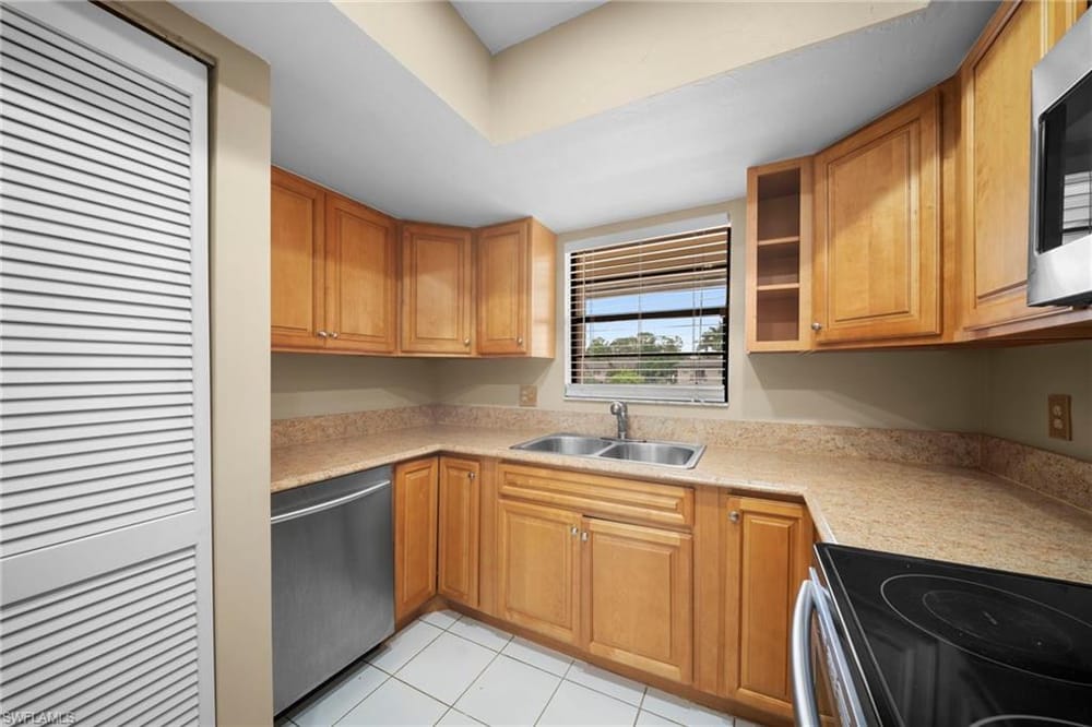 195 Cypress Way E 8 – #226025571 - Palm River