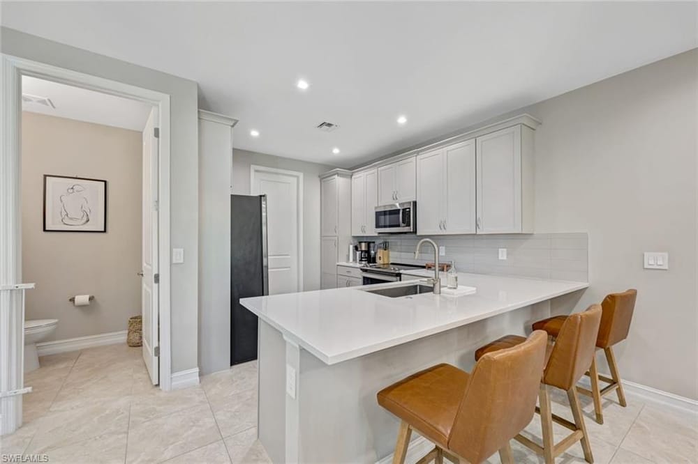 7348 Rockefeller Dr. – #226025647 - Vanderbilt Reserve