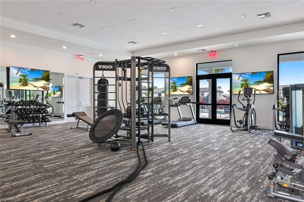 7348 Rockefeller Dr. – #226025647 - Vanderbilt Reserve