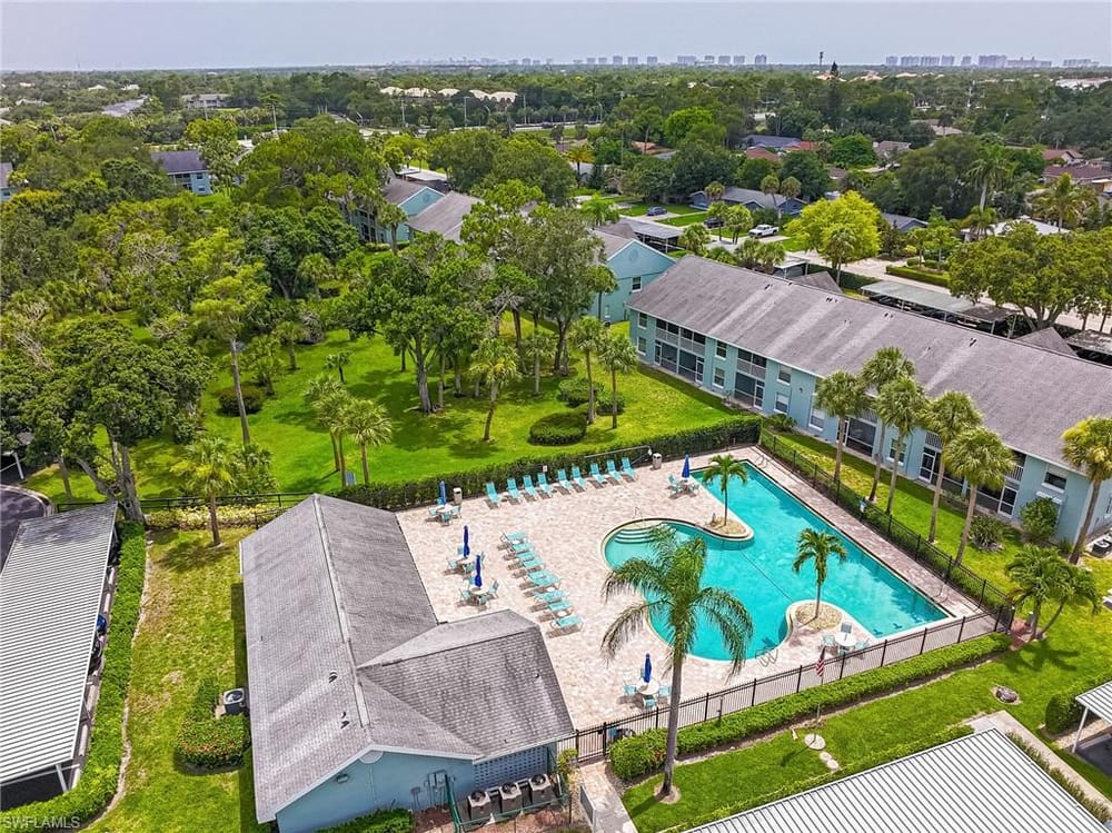 109 Wading Bird Cir. 206 – #2026029067 - Palm River
