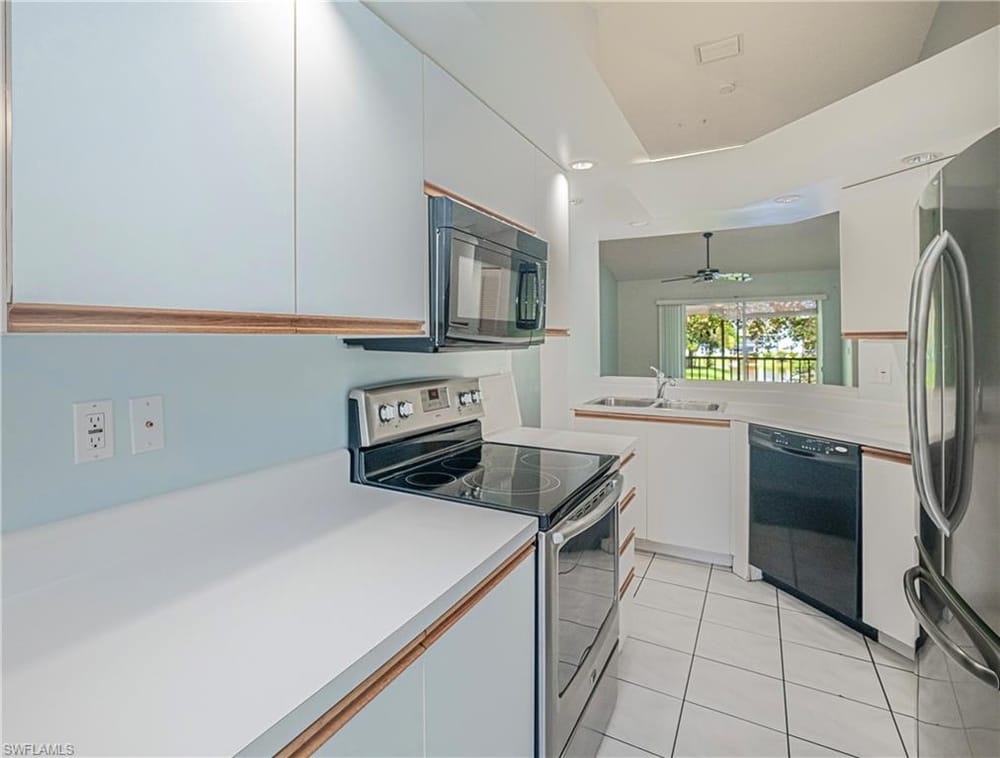 109 Wading Bird Cir. 206 – #2026029067 - Palm River