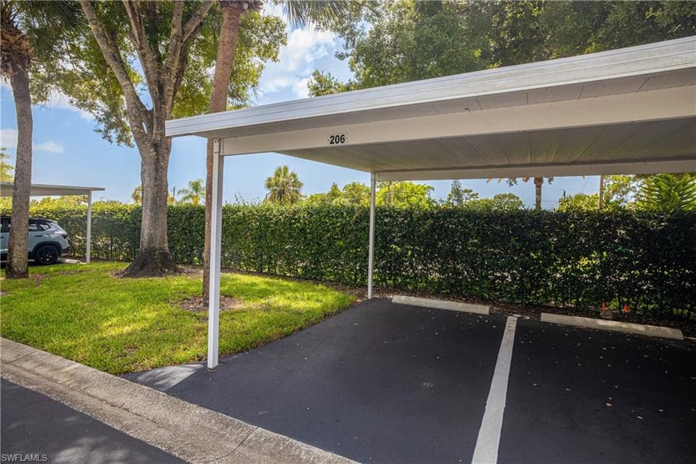 109 Wading Bird Cir. 206 – #2026029067 - Palm River