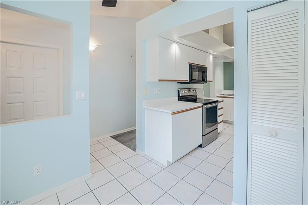 109 Wading Bird Cir. 206 – #2026029067 - Palm River