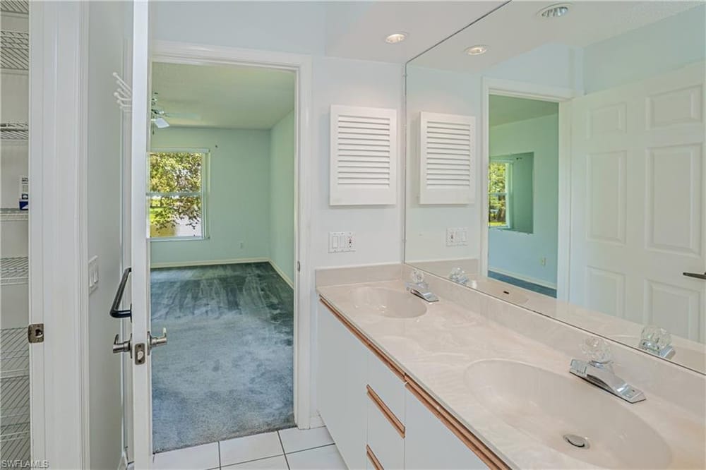 109 Wading Bird Cir. 206 – #2026029067 - Palm River