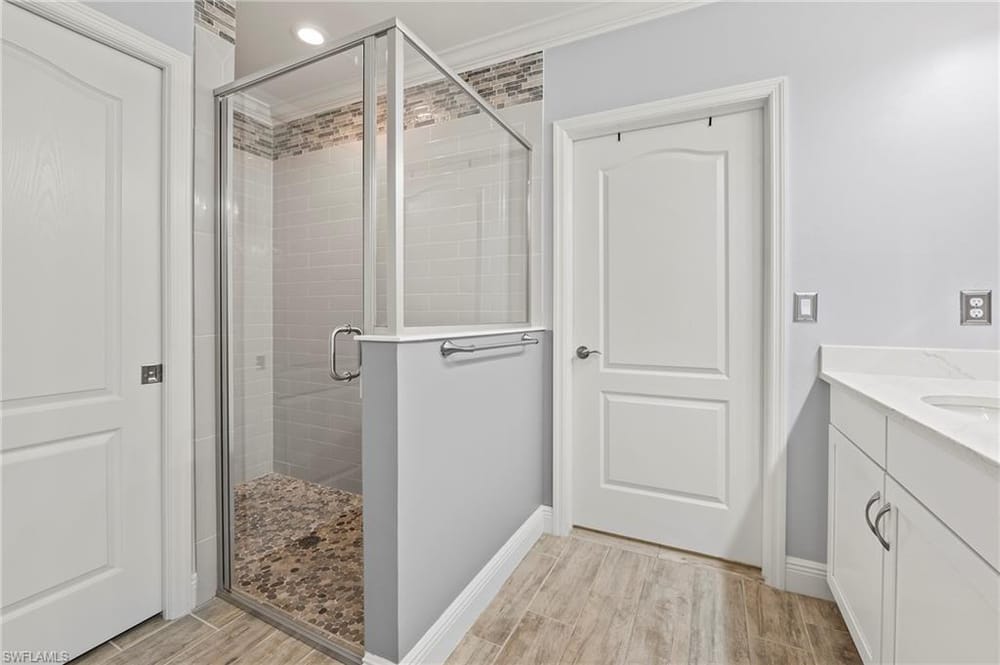 6954 Avalon Cir. 703 – #226025722 - Avalon