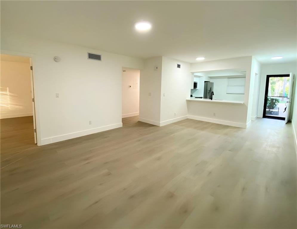 1765 Courtyard Way 103 – #226025766 - Kings Lake