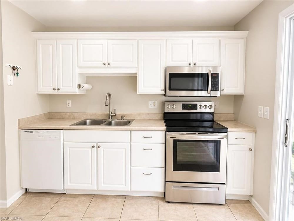 5410 16th Pl. SW B-1 – #226025903 - Golden Gate City