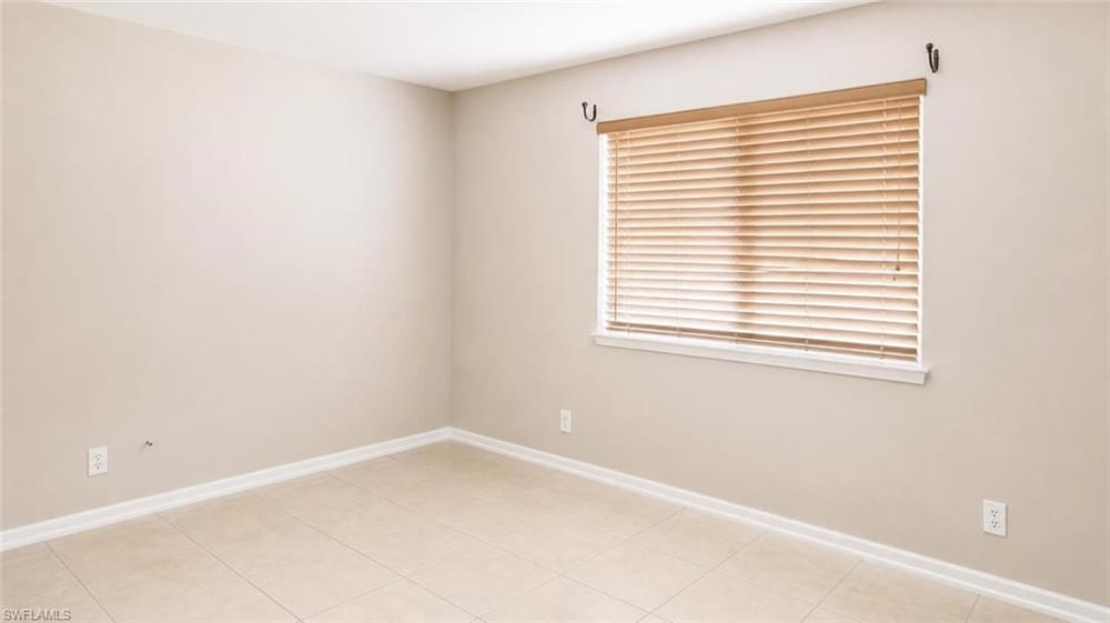 5410 16th Pl. SW B-1 – #226025903 - Golden Gate City