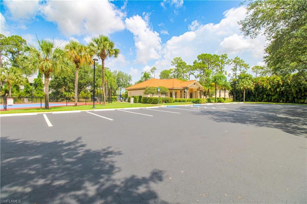 225 Robin Hood Cir. 6 – #226025908 - Sherwood