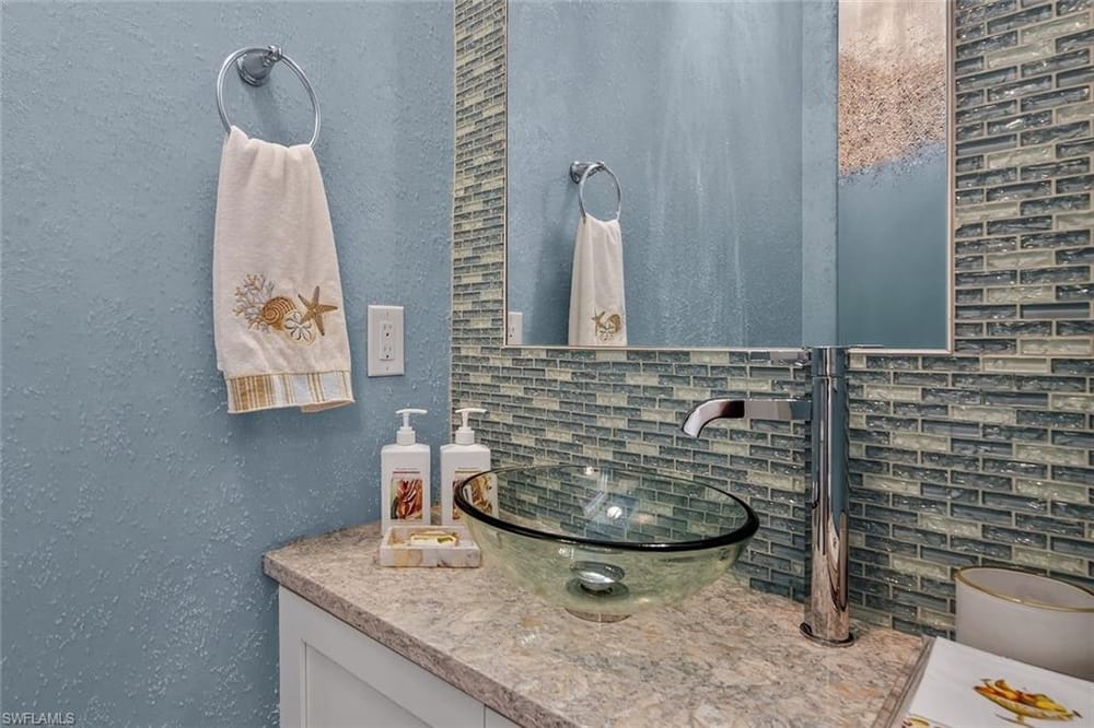 6387 Warwick Ave. – #226025994 - Isles Of Collier Preserve