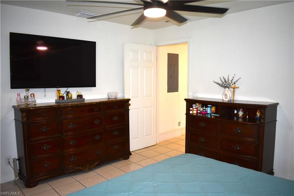 5225 23rd Ave. SW – #226026256 - Golden Gate City