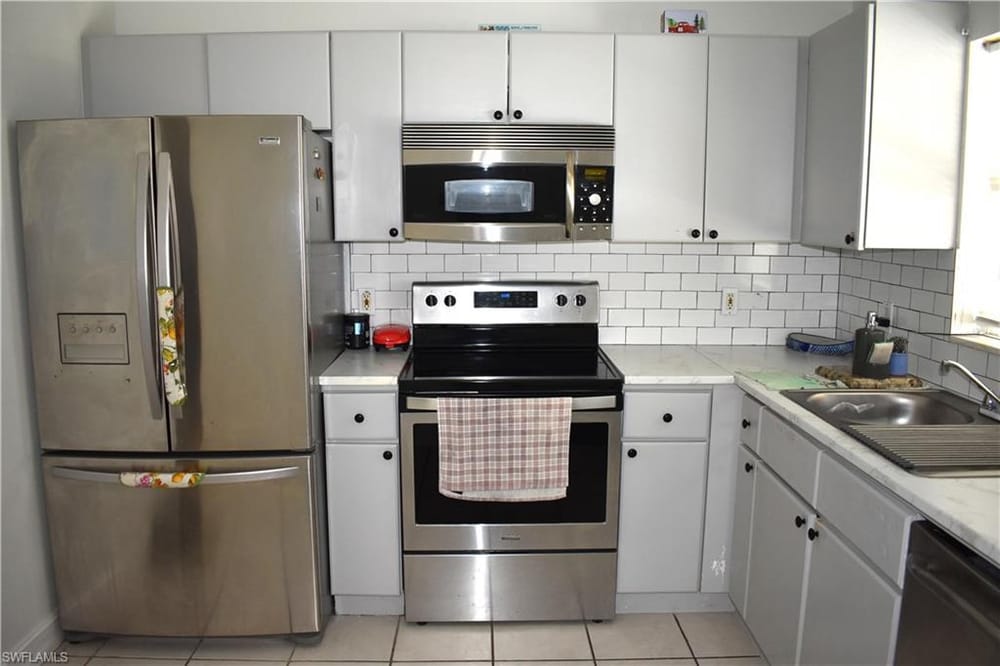 5225 23rd Ave. SW – #226026256 - Golden Gate City