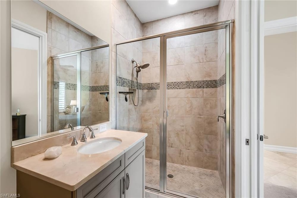 7825 Hawthorne Dr. 2104 – #226026308 - Lely Resort