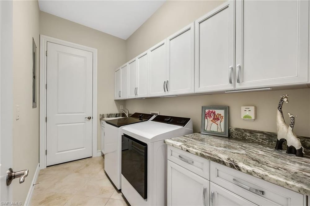 7825 Hawthorne Dr. 2104 – #226026308 - Lely Resort