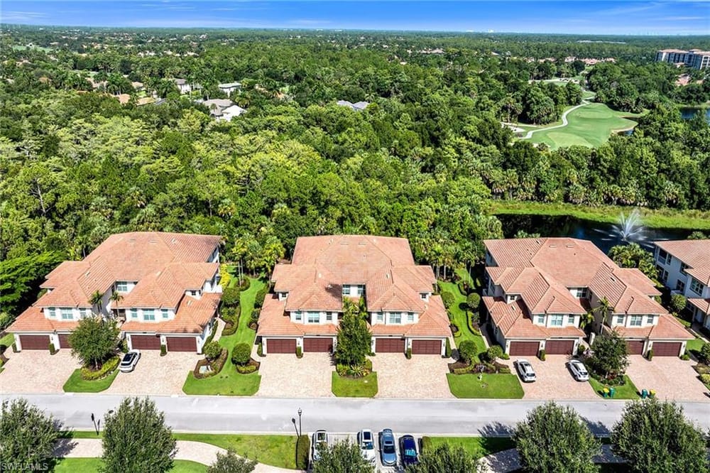 7825 Hawthorne Dr. 2104 – #226026308 - Lely Resort