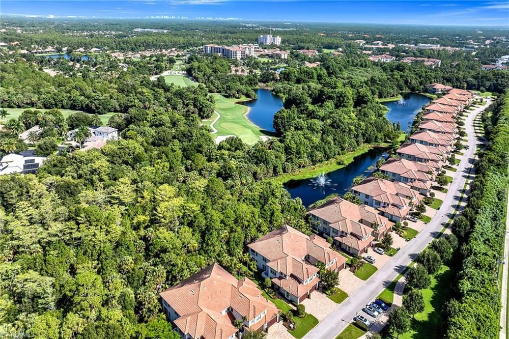 7825 Hawthorne Dr. 2104 – #226026308 - Lely Resort