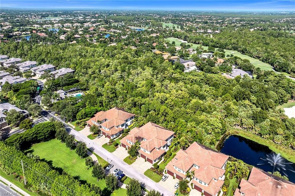 7825 Hawthorne Dr. 2104 – #226026308 - Lely Resort