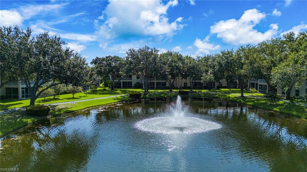 300 Diamond Cir. 308 – #226026334 - Diamond Lake