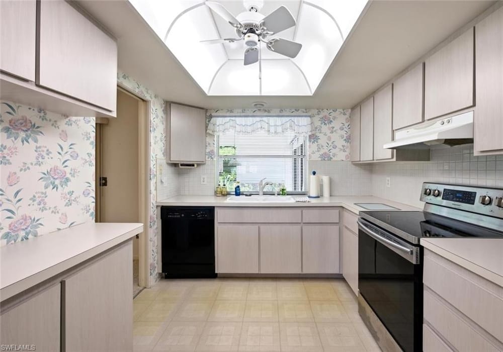 4443 Lakewood Blvd. – #226026585 - Lakewood