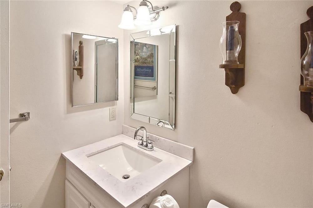 4309 27th Ct. SW 202 – #226026725 - Golden Gate