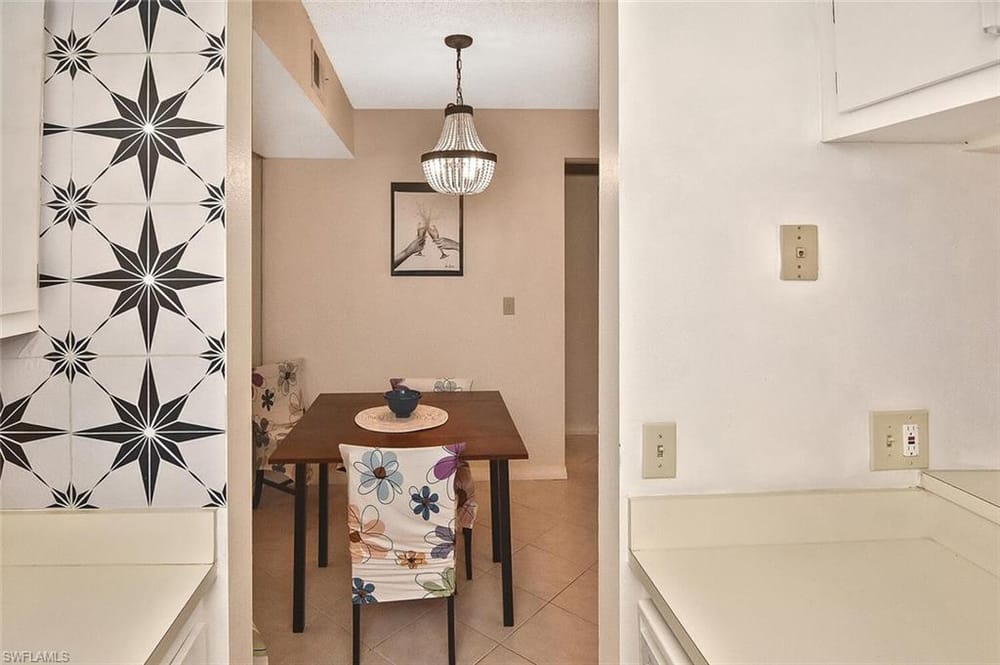 4309 27th Ct. SW 202 – #226026725 - Golden Gate