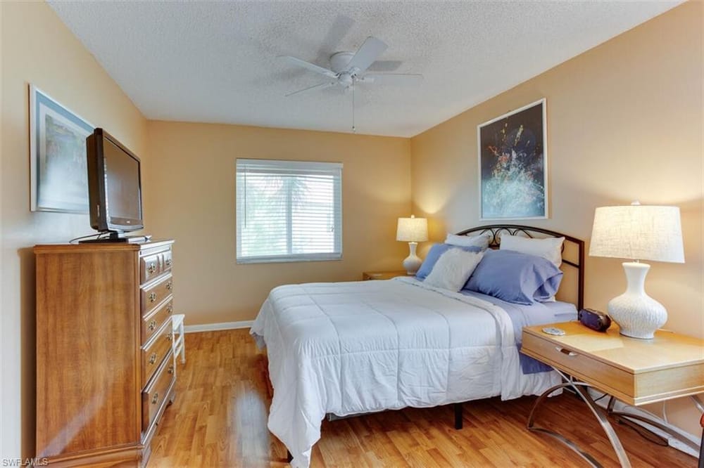 4309 27th Ct. SW 202 – #226026725 - Golden Gate