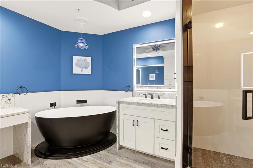 425 Cove Tower Dr. 1002 – #226026773 - Cove Towers