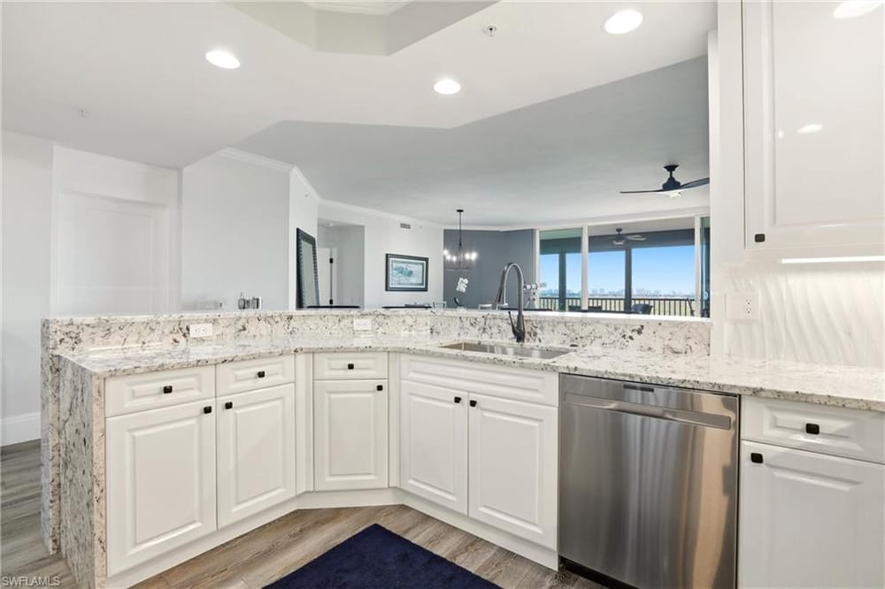 425 Cove Tower Dr. 1002 – #226026773 - Cove Towers