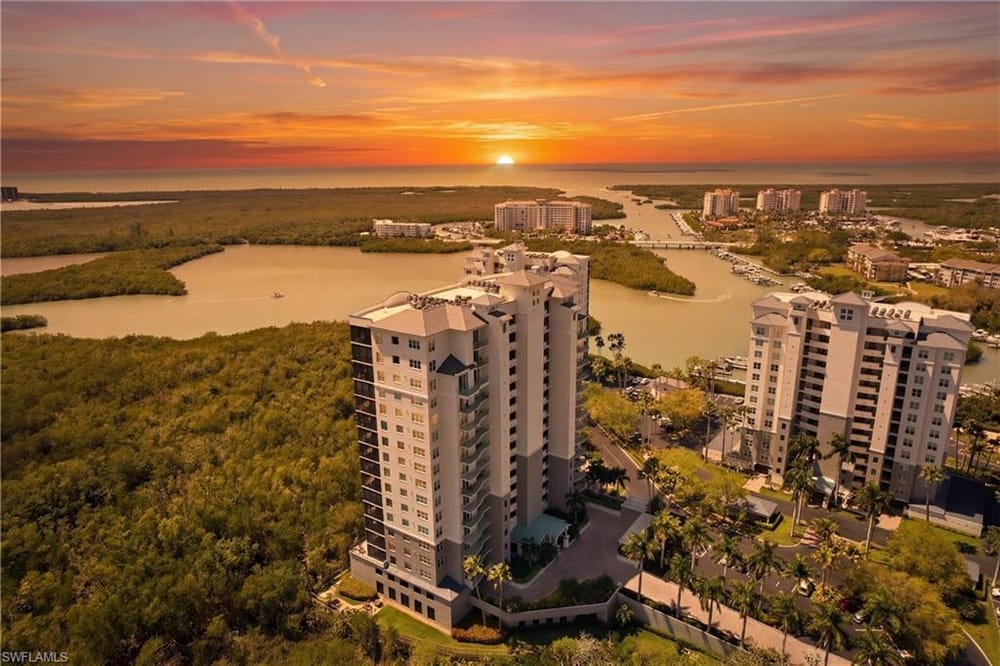 425 Cove Tower Dr. 1002 – #226026773 - Cove Towers