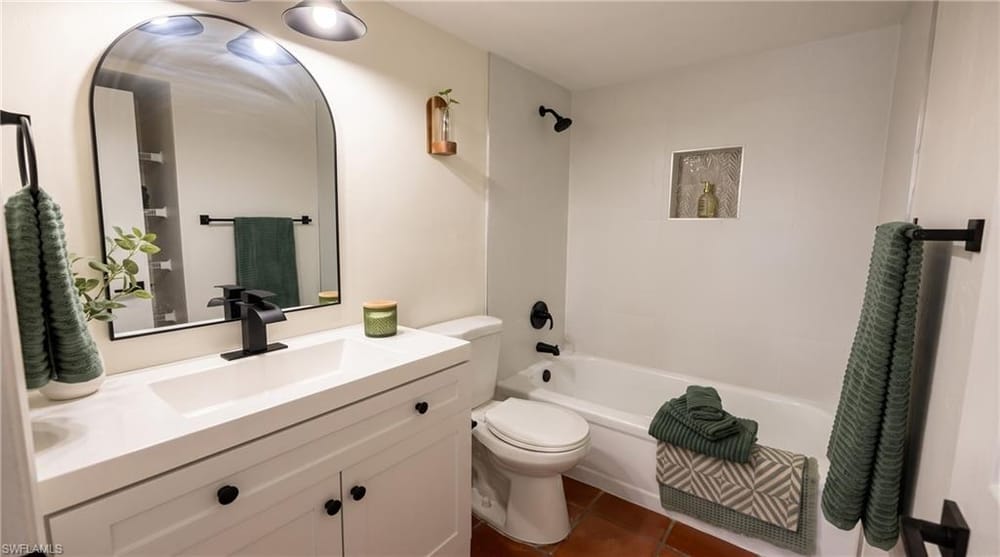 1826 Kings Lake Blvd. 203 – #226026943 - Kings Lake