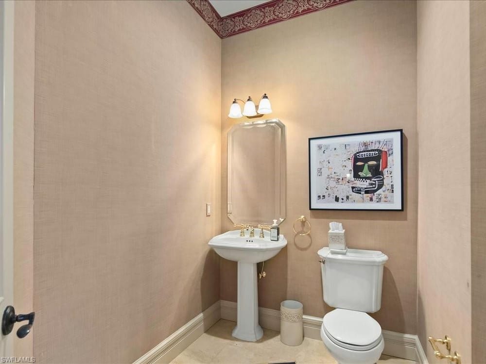 550 21st Ave. S – #226026963 - Aqualane Shores