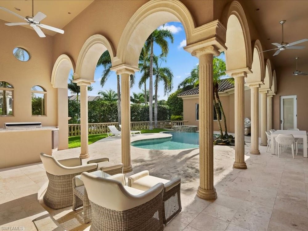 550 21st Ave. S – #226026963 - Aqualane Shores