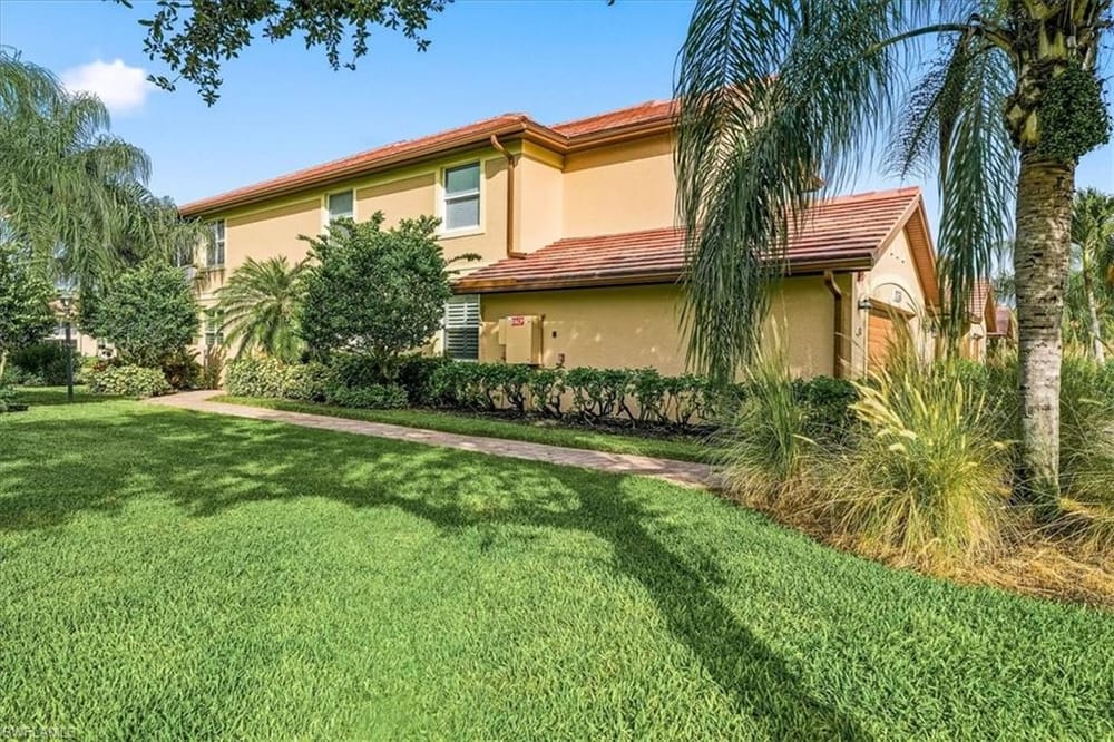 6622 Alden Woods Cir. 101 – #226027170 - Lely Resort