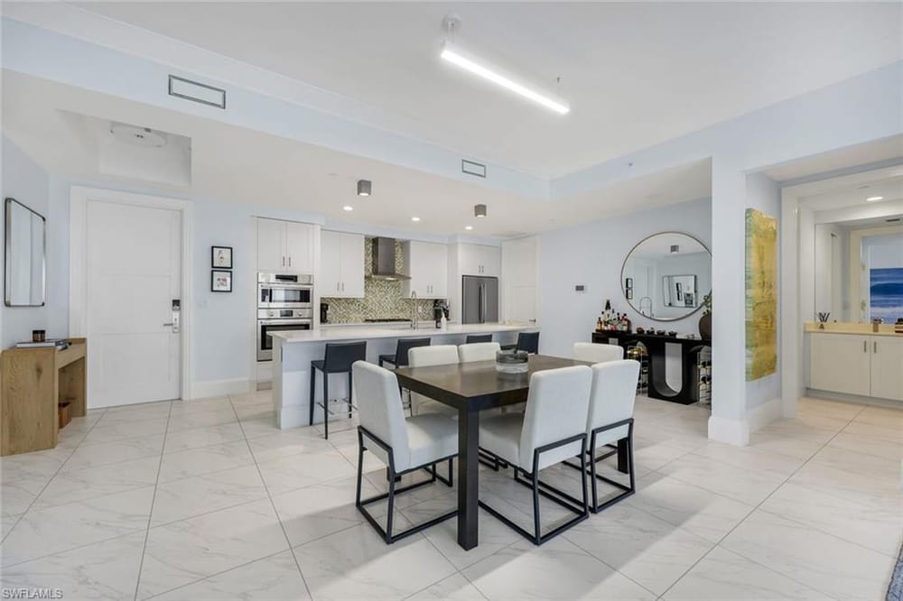1135 3rd Ave. S 303 – #226027229 - Naples Square