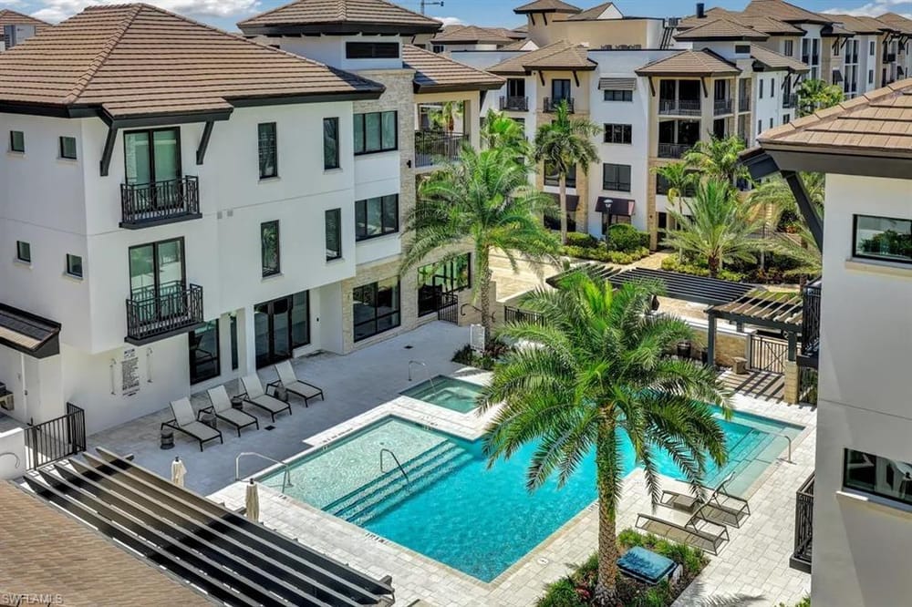 1130 3rd Ave. S 512 – #226027313 - Naples Square