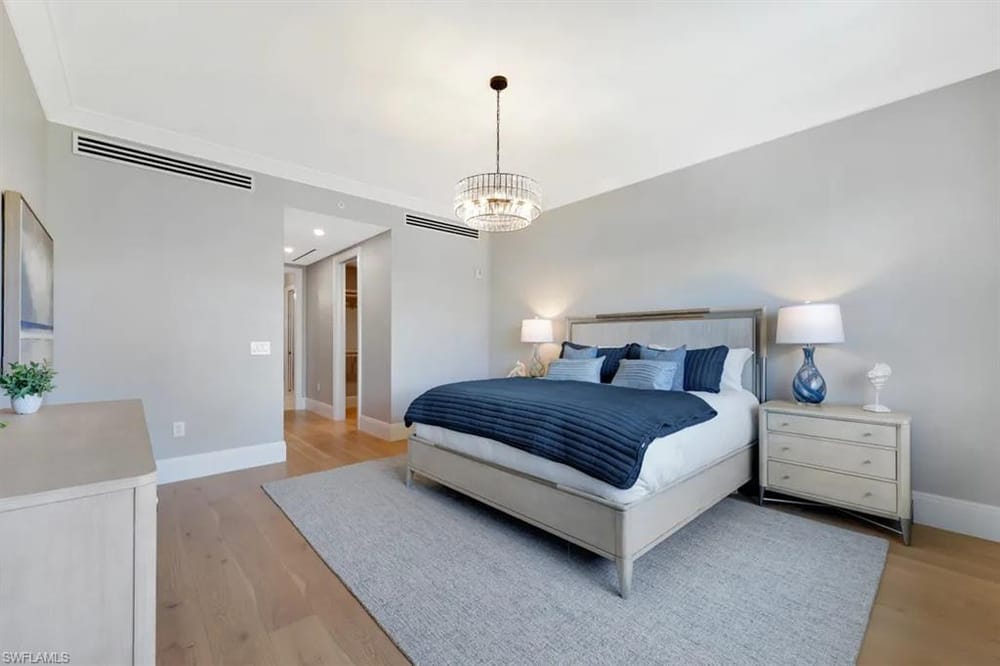 1130 3rd Ave. S 512 – #226027313 - Naples Square