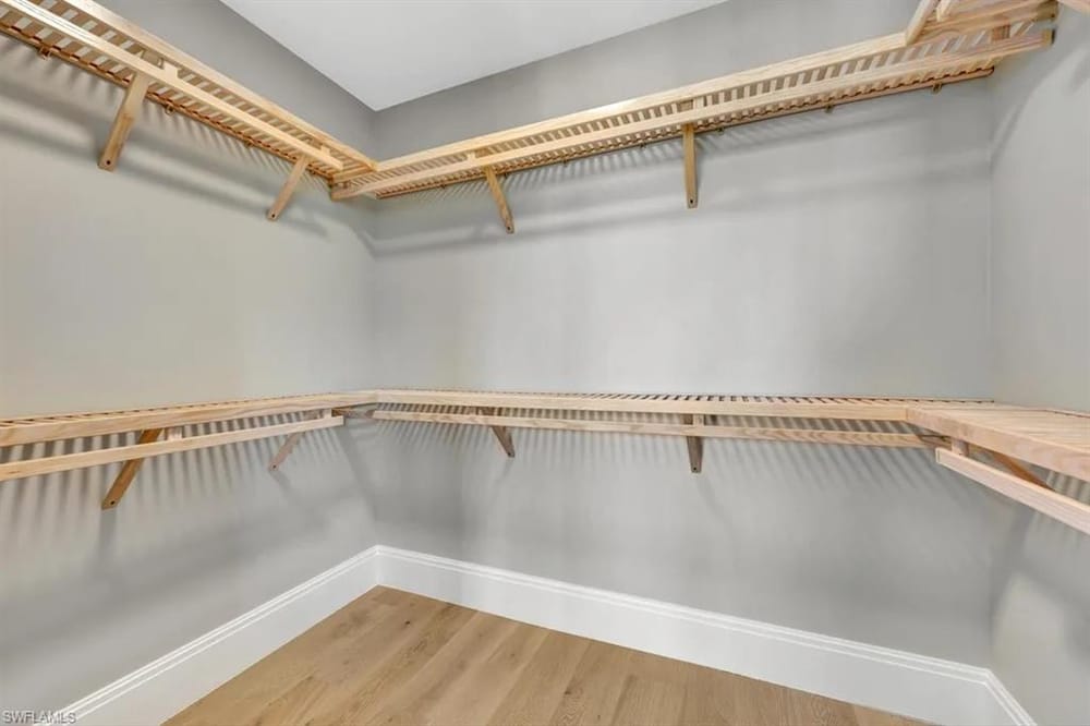 1130 3rd Ave. S 512 – #226027313 - Naples Square