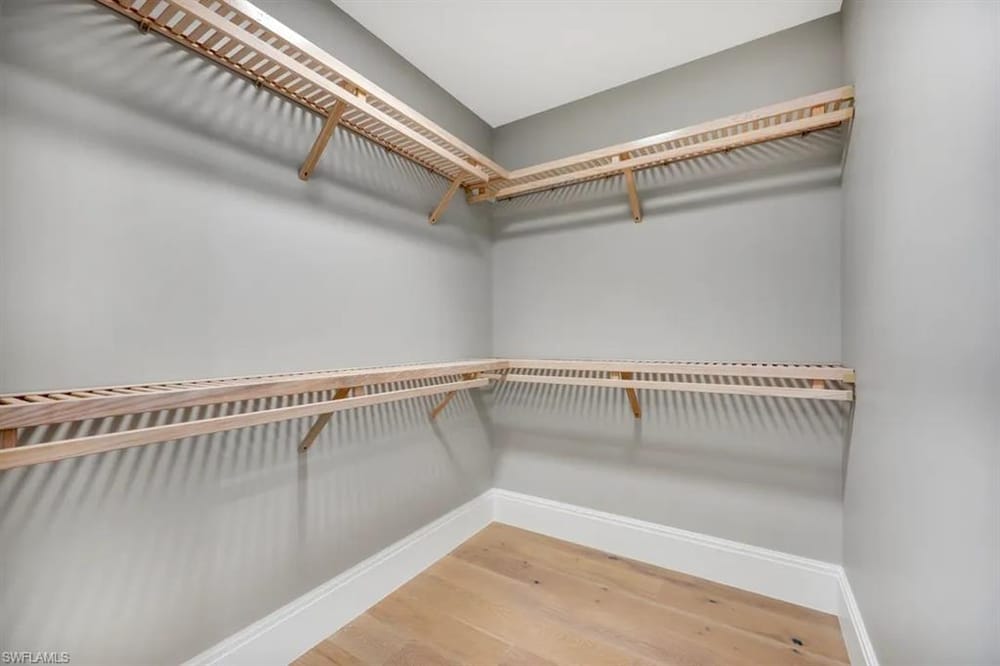 1130 3rd Ave. S 512 – #226027313 - Naples Square