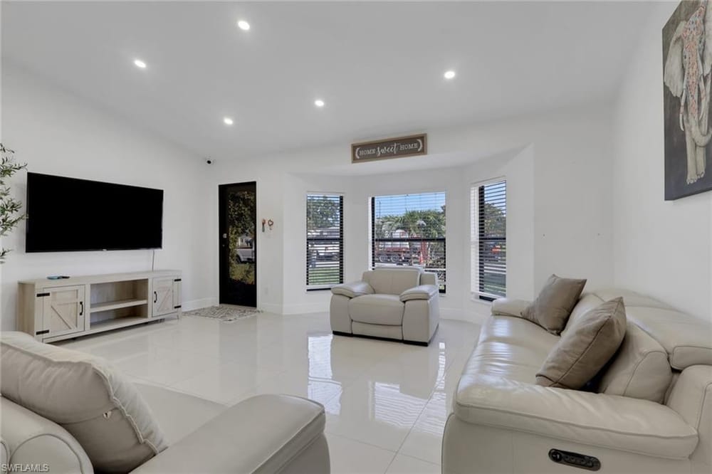 4500 28th Ave. SW – #226027352 - Golden Gate City