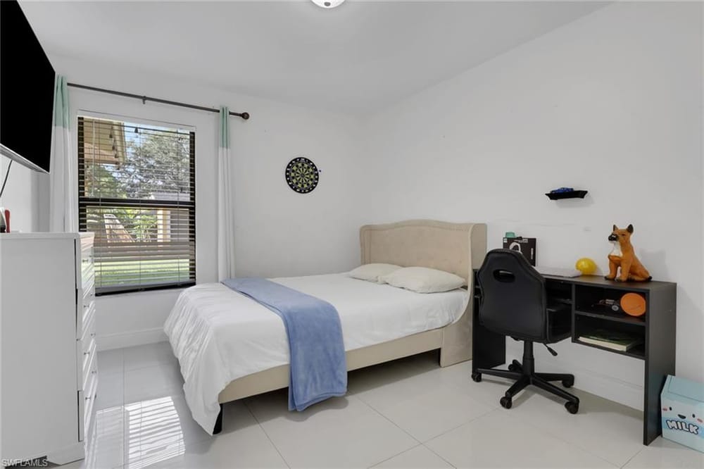 4500 28th Ave. SW – #226027352 - Golden Gate City