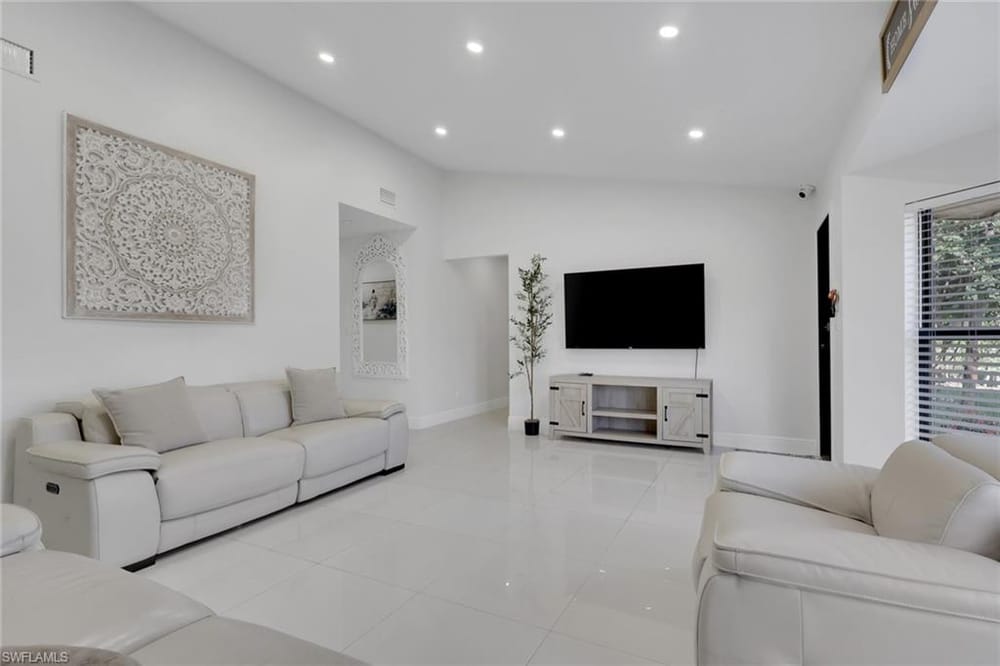 4500 28th Ave. SW – #226027352 - Golden Gate City