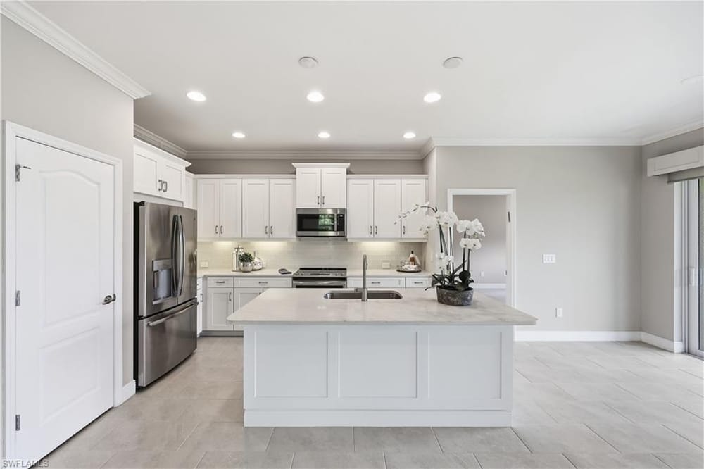 6966 Avalon Cir. 908 – #226027365 - Avalon