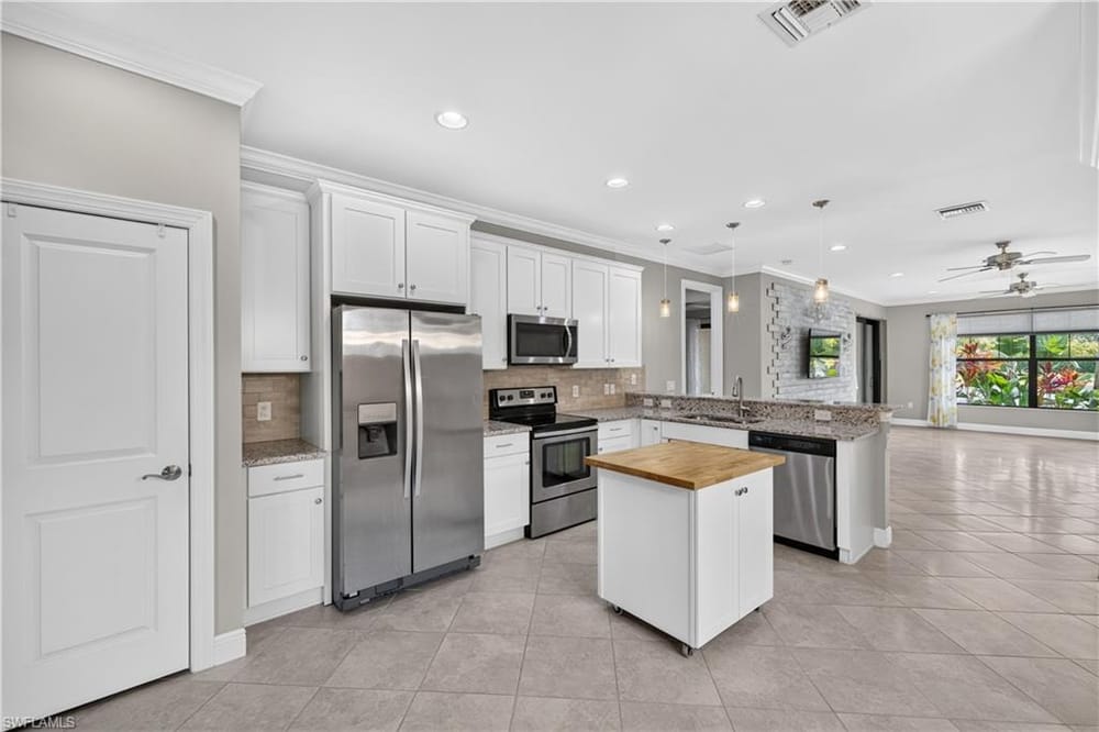 1482 Oceania Dr. S – #226027408 - Artesia