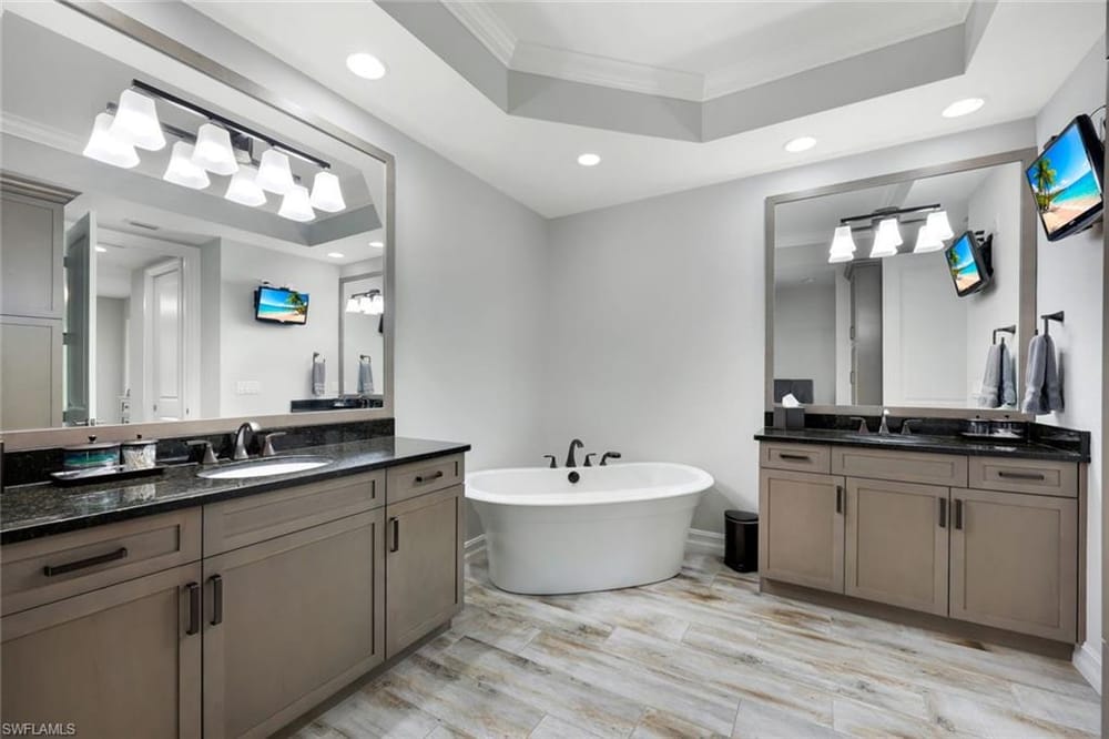 7801 Hawthorne Dr. 2701 – #226027601 - Lely Resort